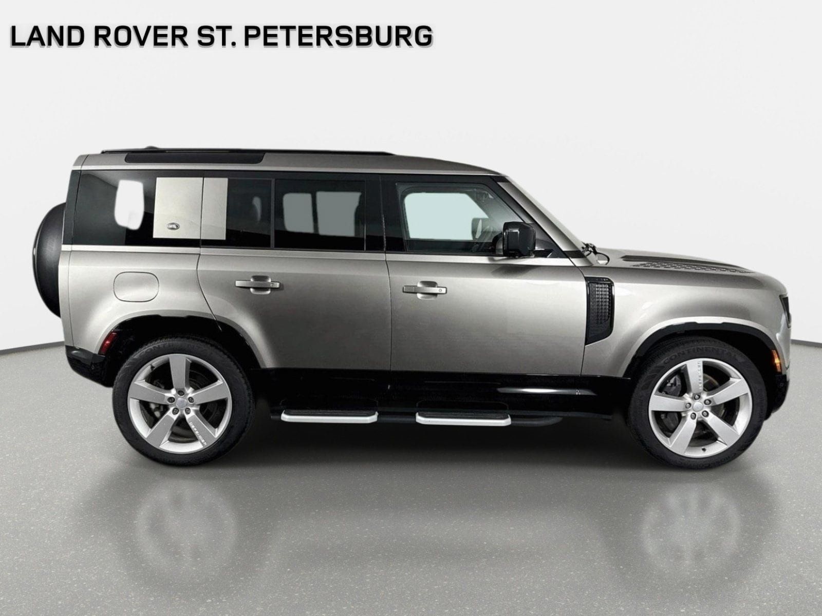 Used 2023 Land Rover Defender 110 S AWD/4WD image 5