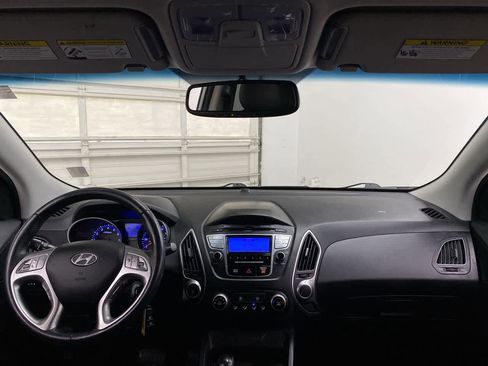 Used 2012 Hyundai Tucson GLS image 14