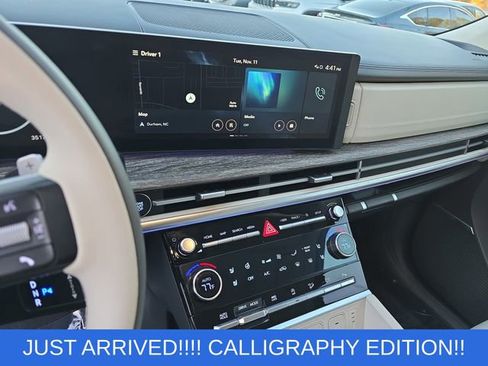 Used 2024 Hyundai Santa Fe Calligraphy AWD/4WD image 22