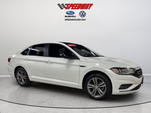 Used 2019 Volkswagen Jetta R-Line FWD image 3