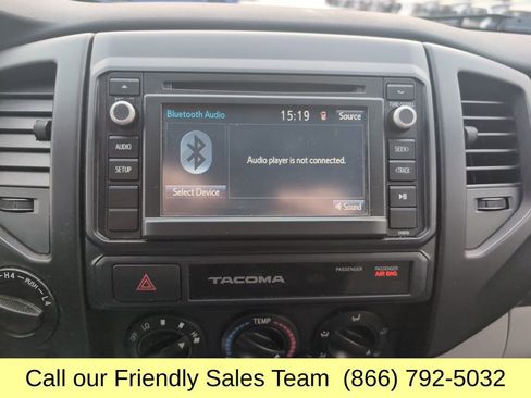 Used 2015 Toyota Tacoma 4x4 Access Cab w/ Convenience Package image 20