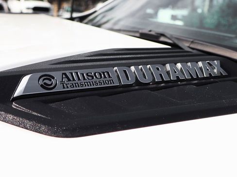 Used 2024 Chevrolet Silverado 2500 LT image 51