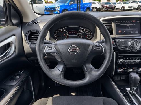 Used 2020 Nissan Pathfinder S AWD/4WD image 10