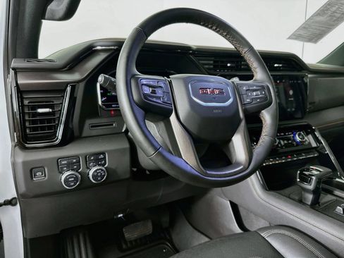Used 2025 GMC Sierra 1500 AT4 AWD/4WD image 10