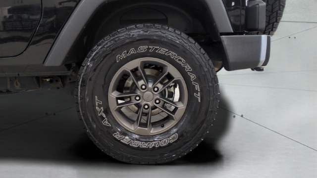 Used 2017 Jeep Wrangler Sport AWD/4WD image 24
