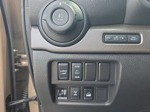 Used 2024 Nissan Titan PRO-4X w/ Pro-4x Convenience Package AWD/4WD image 19