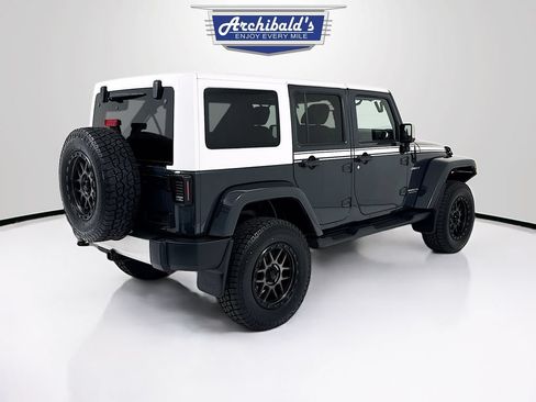Used 2017 Jeep Wrangler Unlimited Sahara w/ Quick Order Package 24E Chief AWD/4WD image 8