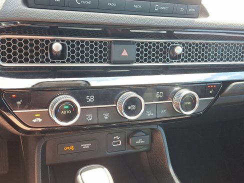 Used 2023 Honda Civic EX image 16