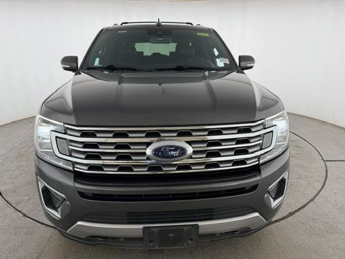 Used 2018 Ford Expedition Limited w/ Equipment Group 302A AWD/4WD image 2