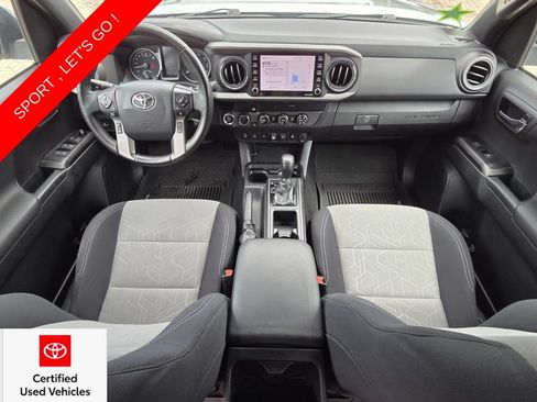 Used 2020 Toyota Tacoma TRD Sport w/ Technology Package AWD/4WD image 4