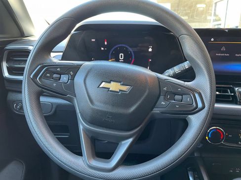 Used 2025 Chevrolet TrailBlazer LT FWD image 27