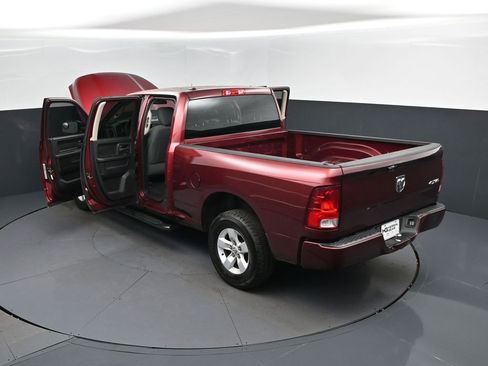 Used 2019 RAM 1500 Express AWD/4WD image 47