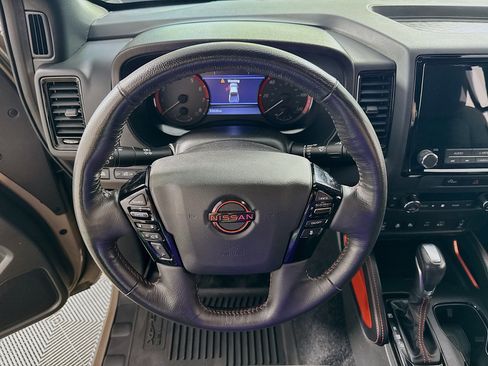 Used 2024 Nissan Frontier PRO-4X w/ Pro Convenience Package AWD/4WD image 15