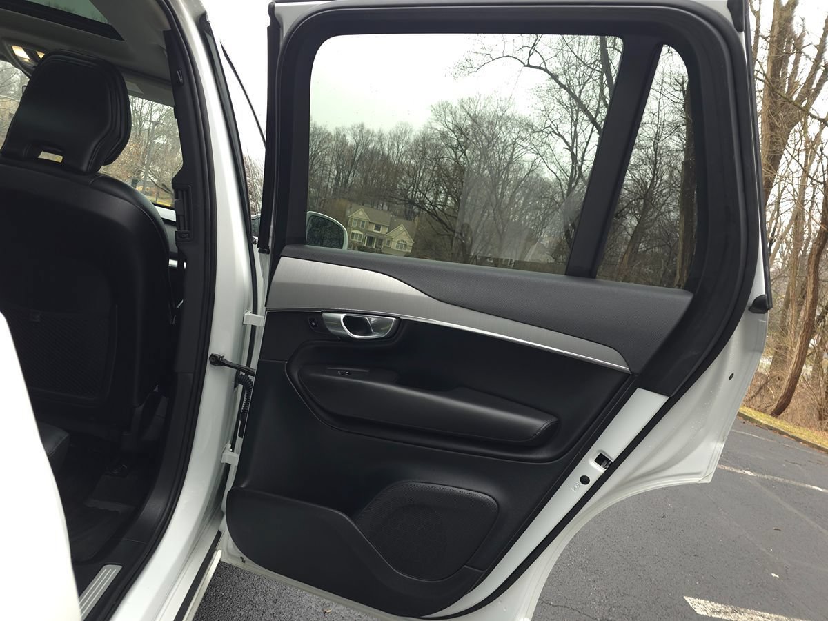 Used 2024 Volvo XC90 B5 Core w/ Climate Package AWD/4WD image 30