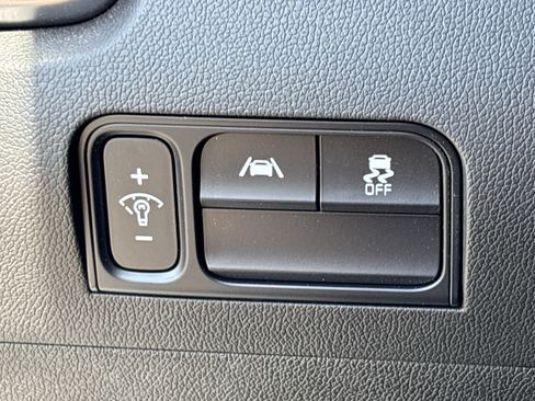 Certified 2023 Kia Sorento LX FWD image 29