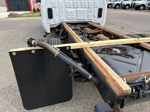 Used 2017 Chevrolet Silverado 3500 W/T image 22