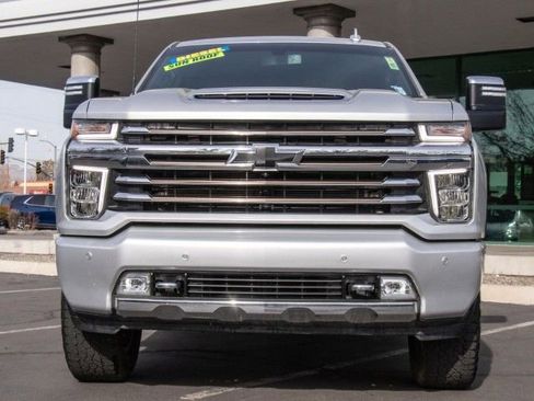Used 2023 Chevrolet Silverado 2500 High Country image 2