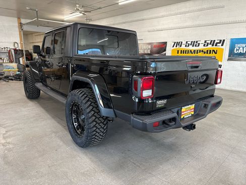 Used 2021 Jeep Gladiator Sport image 96