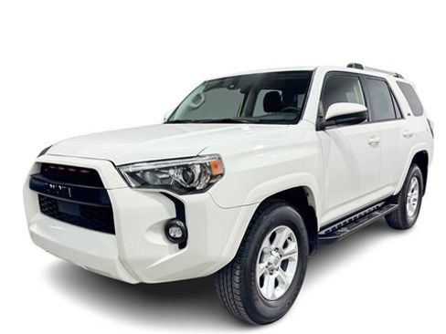 Used 2022 Toyota 4Runner SR5 image 5
