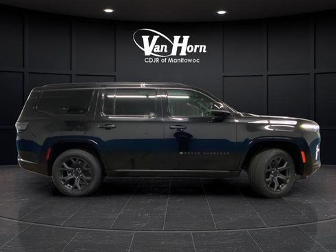 New 2026 Jeep Grand Wagoneer Limited w/ Premium Group II AWD/4WD image 2