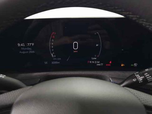 Used 2024 Cadillac XT4 Sport image 14