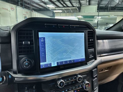 Used 2021 Ford F150 Lariat RWD image 34