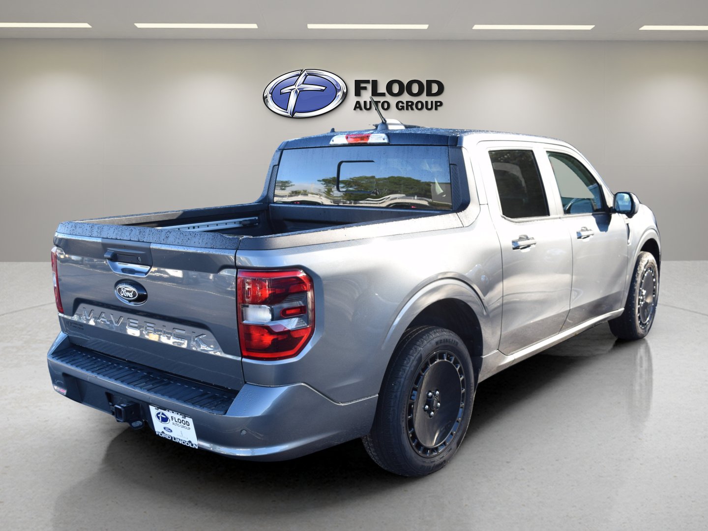 Used 2025 Ford Maverick Lobo AWD/4WD image 4