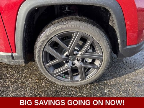 New 2026 Jeep Compass Latitude image 15