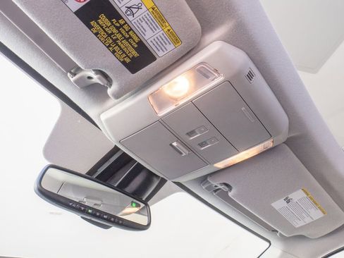 Used 2018 Toyota Sequoia Platinum image 14