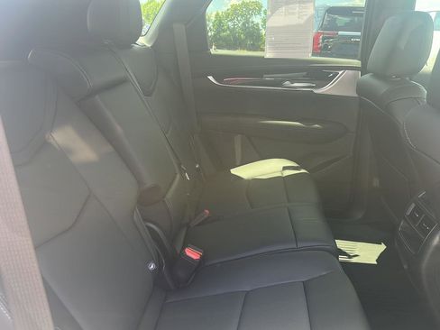 Used 2024 Cadillac XT5 Premium Luxury image 7