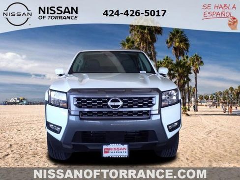 New 2025 Nissan Frontier SV w/ SV Convenience Package image 2