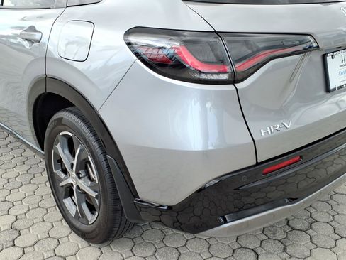 Used 2025 Honda HR-V EX-L image 19