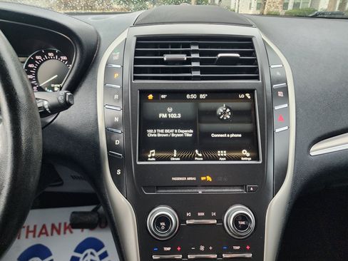 Used 2018 Lincoln MKC Premiere FWD image 28