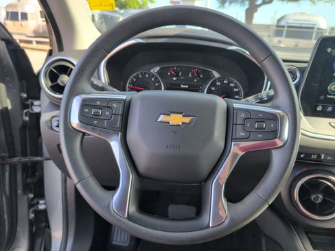 Used 2024 Chevrolet Blazer LT w/ Convenience Package FWD image 24