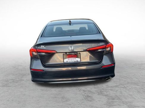 Used 2023 Honda Civic Sport image 7