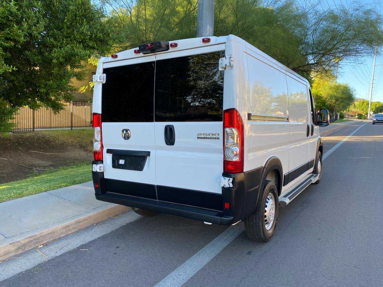 Used 2025 RAM ProMaster 2500 w/ U-Haul Equipment Group FWD image 6