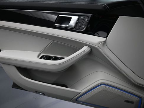 Certified 2023 Porsche Panamera Platinum Edition RWD image 23
