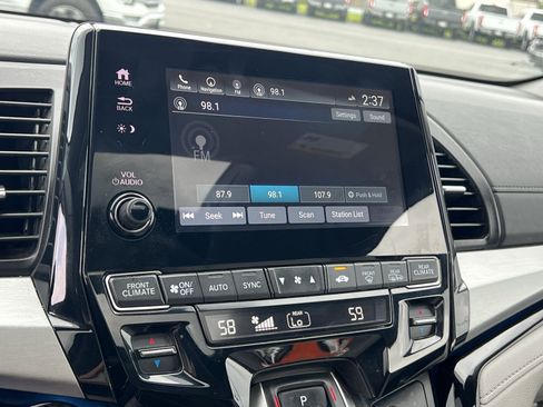 Used 2023 Honda Odyssey Touring image 16