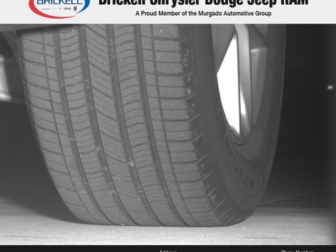 Used 2023 Jeep Grand Cherokee L Laredo RWD image 11