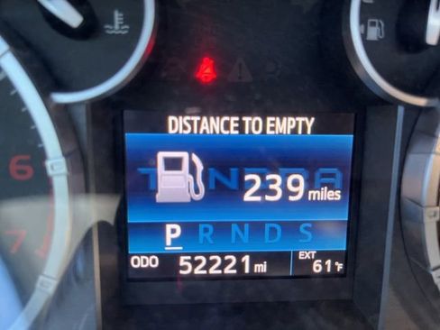 Used 2016 Toyota Tundra Limited w/ Limited Premium Package AWD/4WD image 16