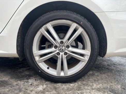Used 2014 Volkswagen Passat TDI SE FWD image 20