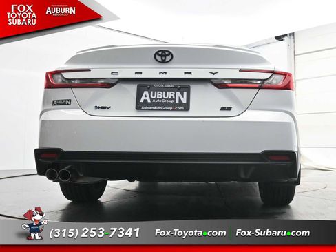 Used 2025 Toyota Camry SE w/ Convenience Package FWD image 22