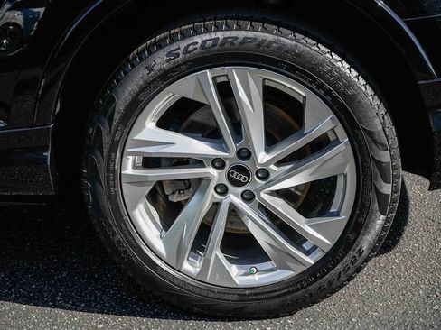 Used 2022 Audi Q7 Premium Plus w/ Premium Plus Package image 10