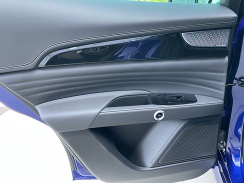 New 2024 Maserati Grecale GT image 27