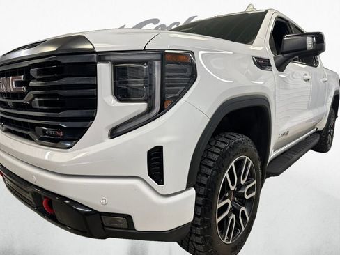 Used 2024 GMC Sierra 1500 AT4 w/ Technology Package AWD/4WD image 40