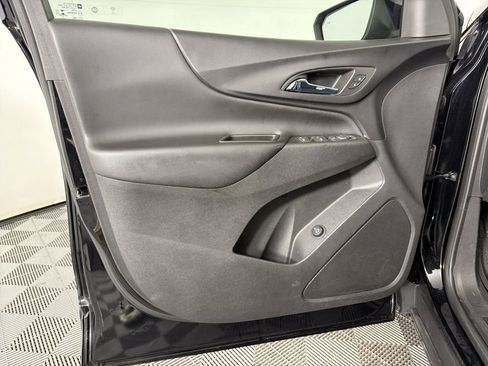 Used 2022 Chevrolet Equinox LT image 8