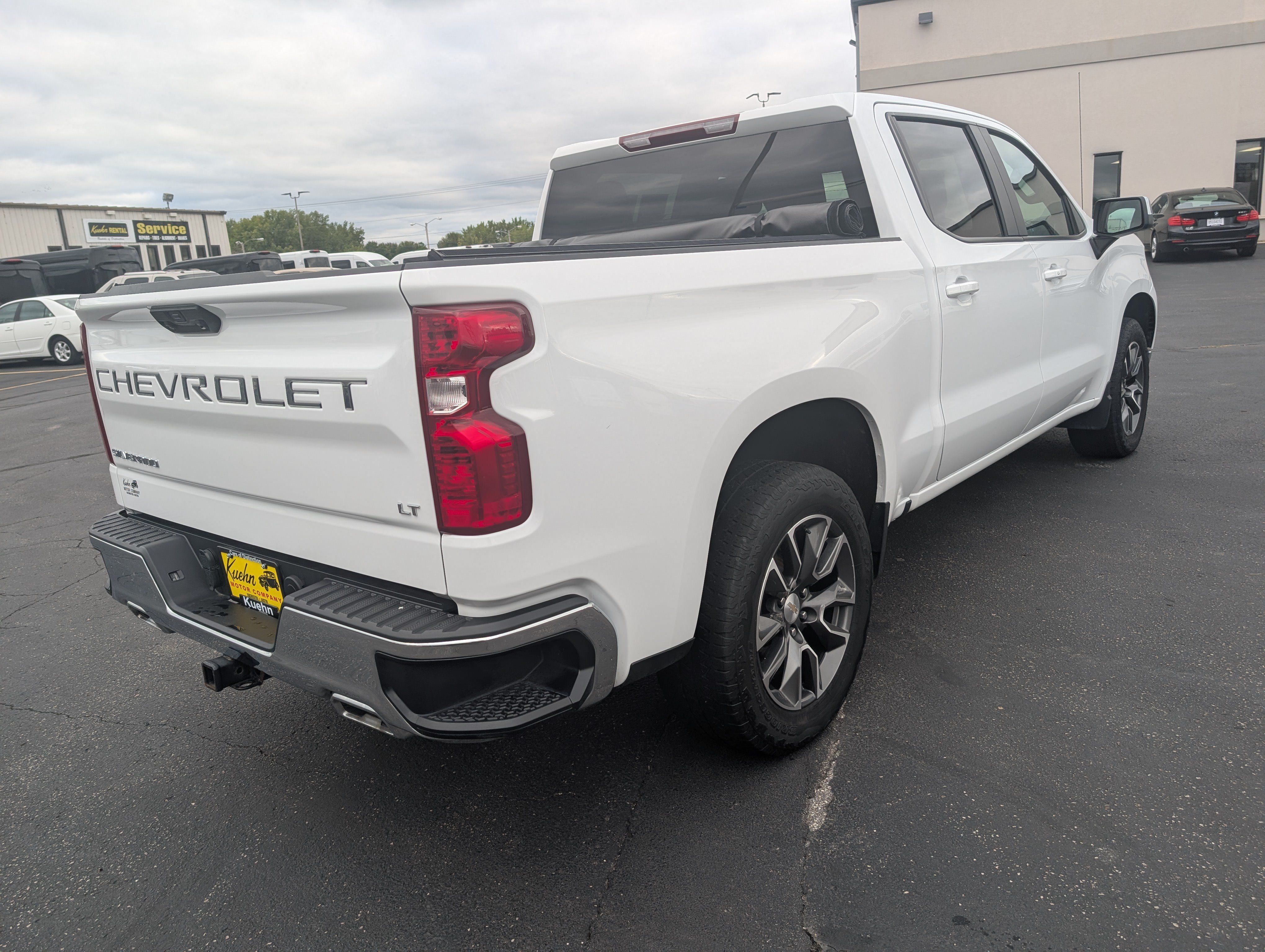 Used 2022 Chevrolet Silverado 1500 LT AWD/4WD image 8