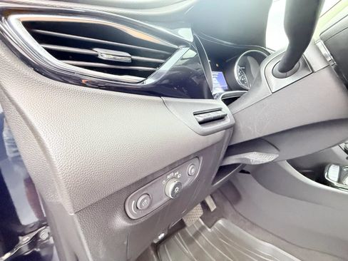 Used 2021 Buick Encore GX Essence w/ Advanced Technology Package FWD image 33