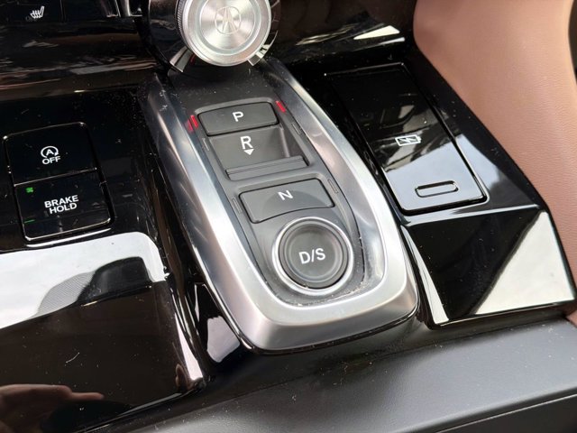 Used 2026 Acura MDX w/ Technology Package FWD image 25