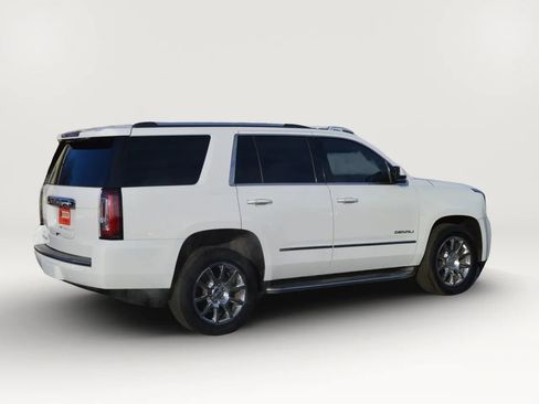 Used 2015 GMC Yukon Denali w/ Touring Package AWD/4WD image 9